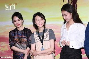 娱乐圈离谱的吃瓜群众,揭秘离谱吃瓜群众的疯狂世界
