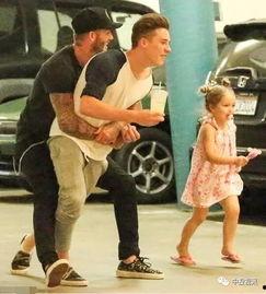 娱乐吃瓜酱爸爸在线观看,揭秘网络红人背后的故事